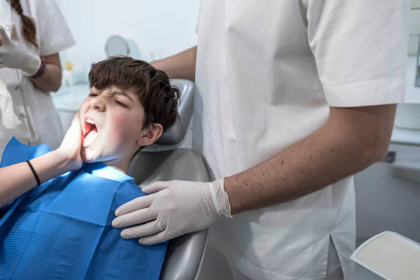 Best Weekend Emergency Dentist in East St Louis, IL